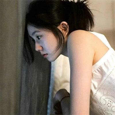 榴花正红海报
